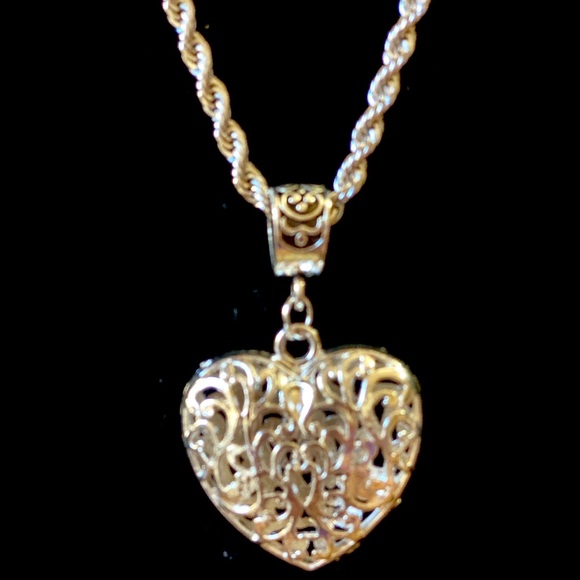 24” Beautiful Silver Rope Chain with Heart!!!! - Picture 6 of 11